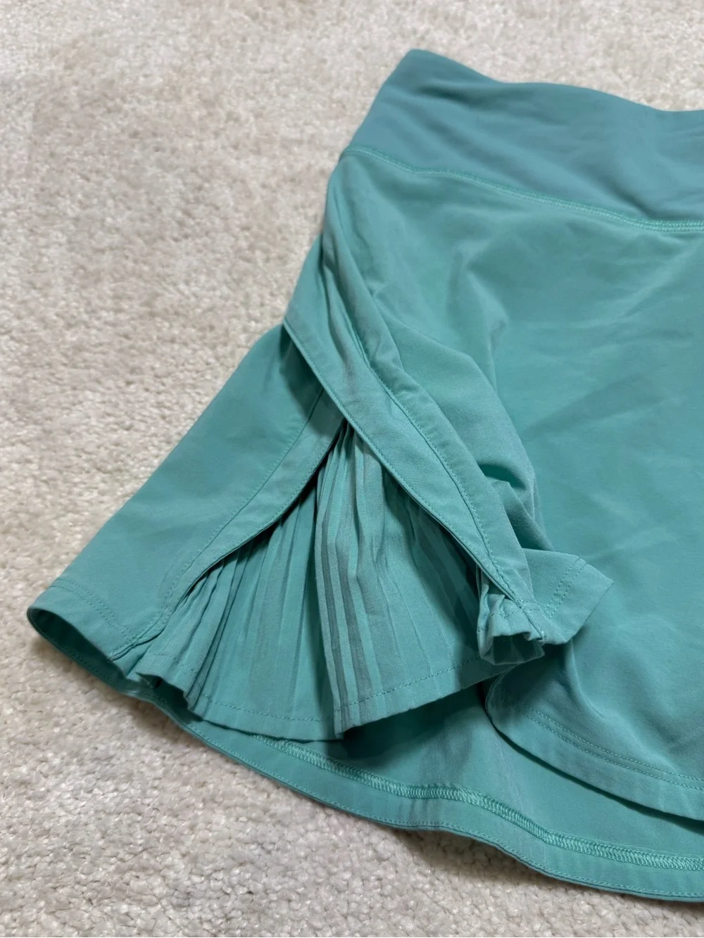 Lululemon Play Off The Pleats Skirt Athletic Skort *13